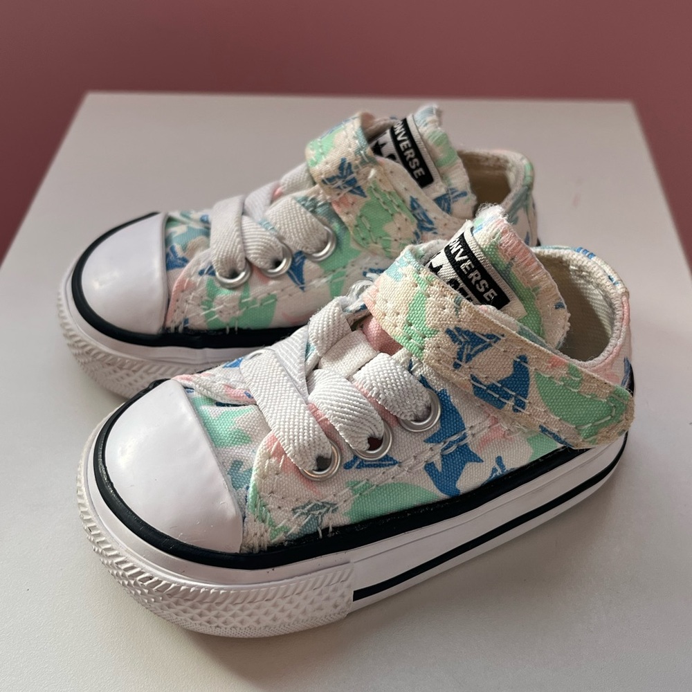 Kids’ Converse Chuck Taylor All Star Sharks Oxford Low